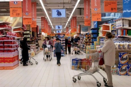 Últimos blogs da empresa sobre Can a Modern Shopping Trolley Boost Your Store's Efficiency ?